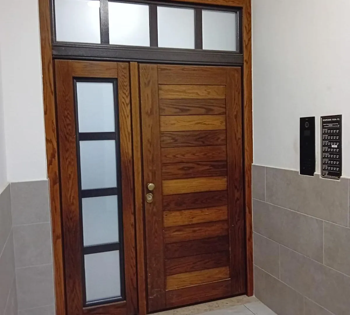 Vlore White Orchid Apartment