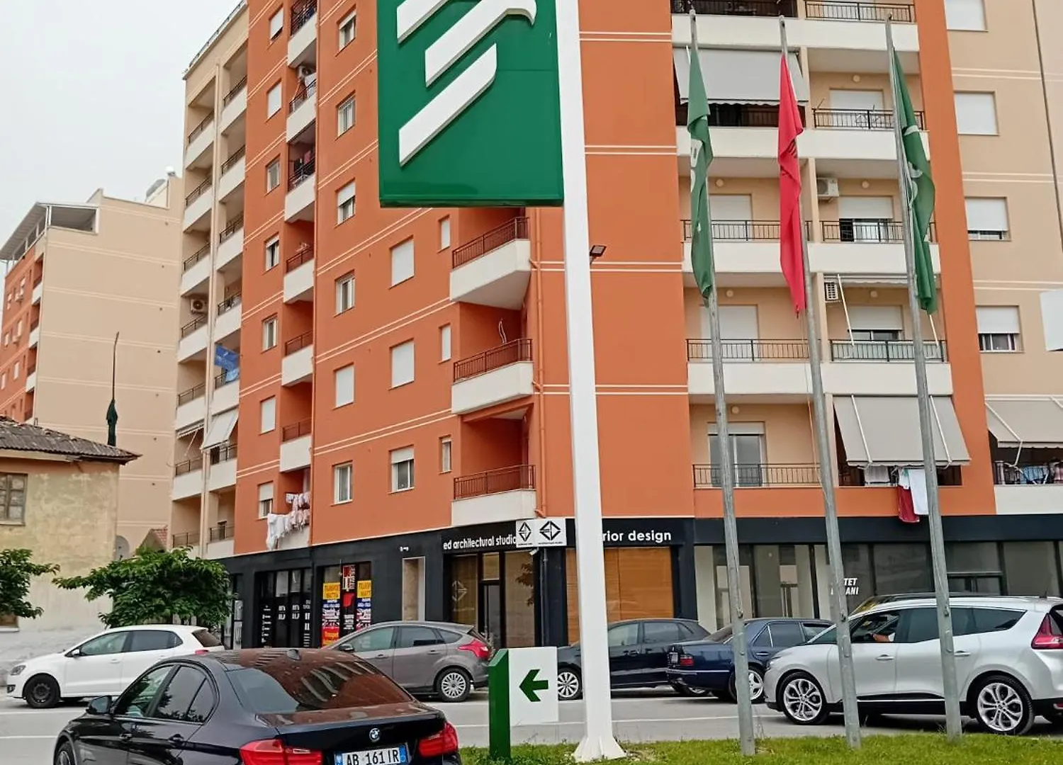 Vlore White Orchid Apartment Albania